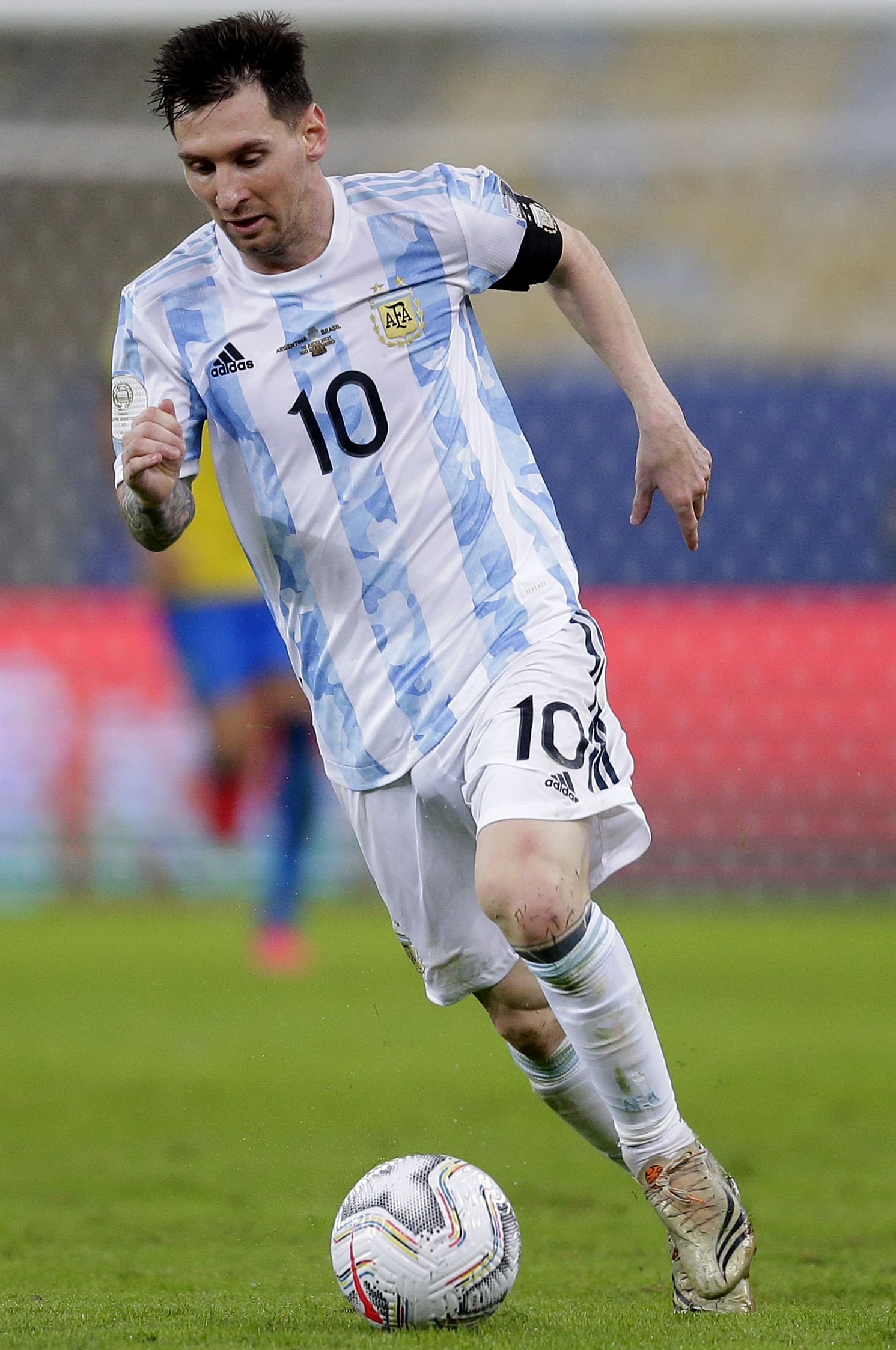 设定了高额 设定了高额